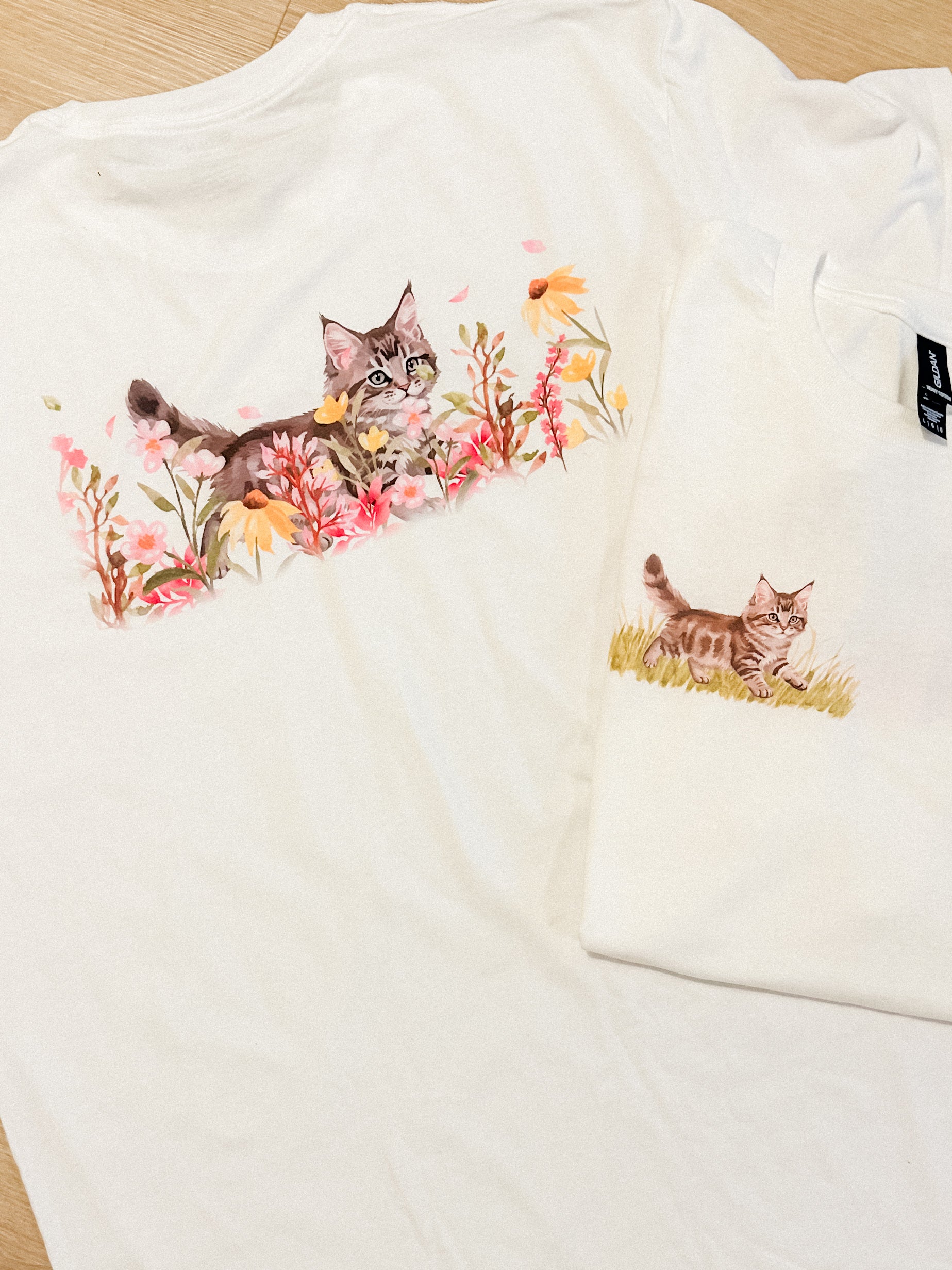 Adventure Kitty Graphic Top